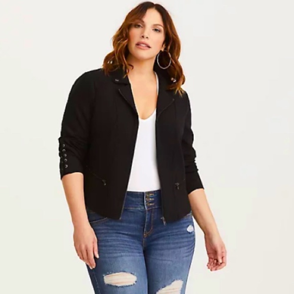 RARE! ❤️ TORRID ⭐️ BLACK LATTICE CREPE ⭐️ CORSET MOTO JACKET! ❤️ 2 2X 18/20